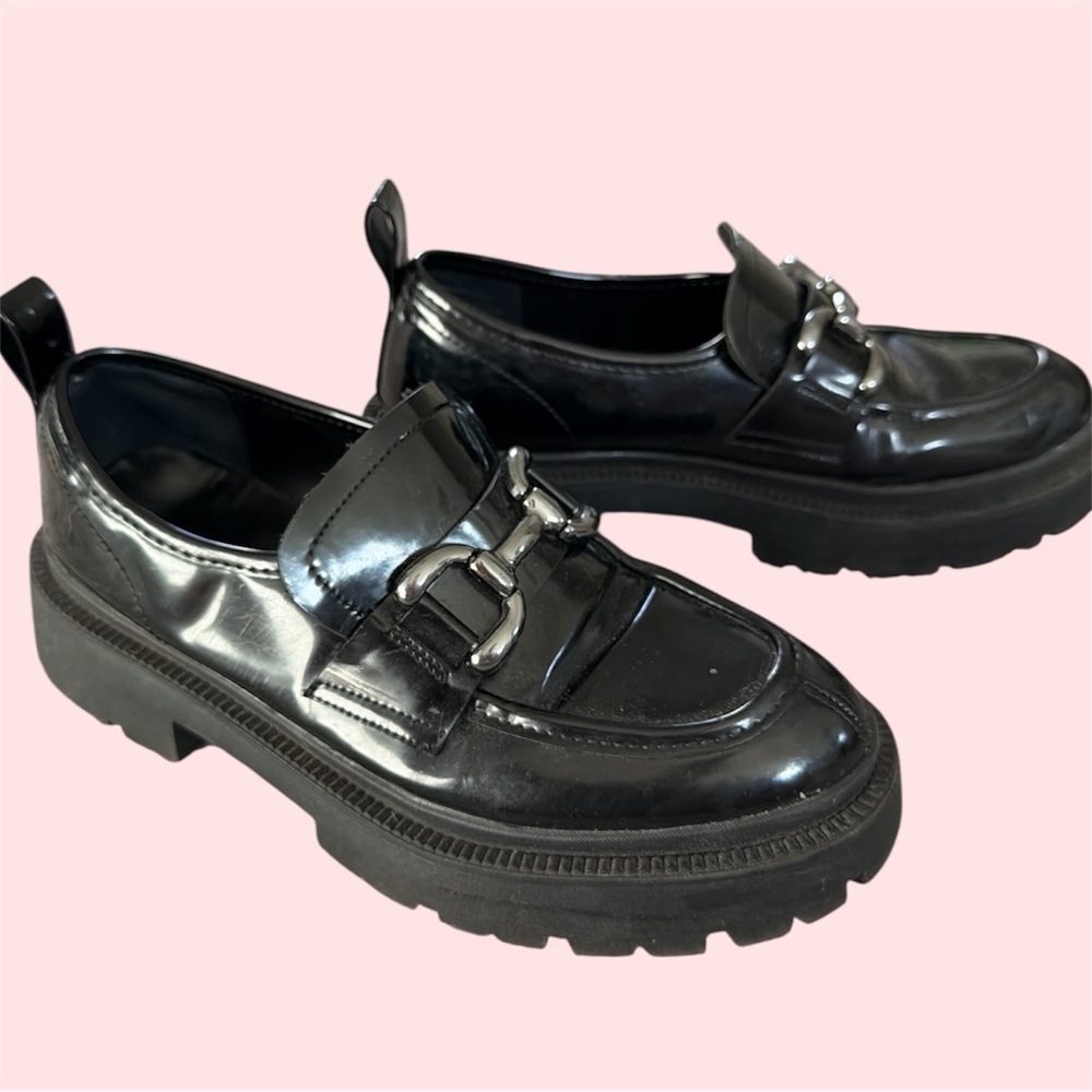 Madden girl platform loafers with silver hardware size 9.5